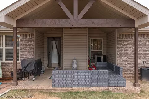 Exterior - 528 Cromer Ln, Alma, AR 72921 photo 11 of 19