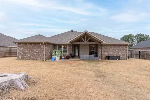 Exterior - 528 Cromer Ln, Alma, AR 72921 photo 18 of 19