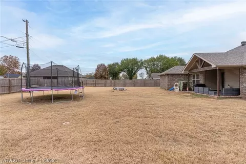 Exterior - 528 Cromer Ln, Alma, AR 72921 photo 10 of 19