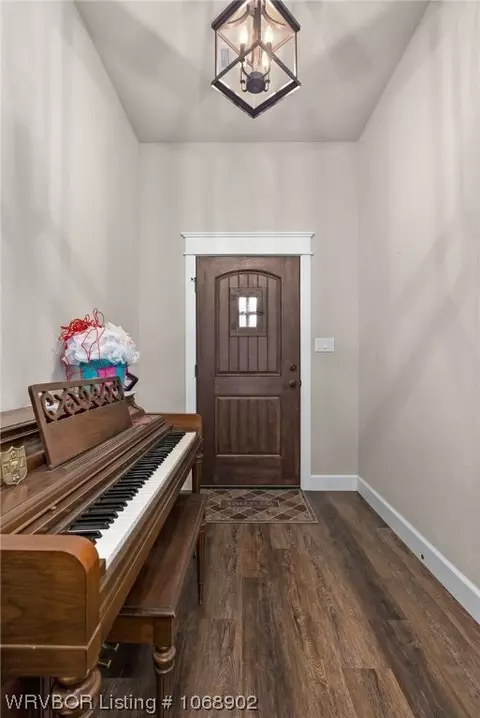 Entry Way - 528 Cromer Ln, Alma, AR 72921 photo 1 of 1