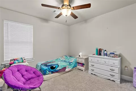 Bedroom - 528 Cromer Ln, Alma, AR 72921 photo 6 of 9