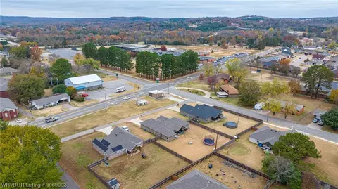 View/Area - 528 Cromer Ln, Alma, AR 72921 photo 6 of 8