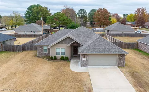 Exterior - 528 Cromer Ln, Alma, AR 72921 photo 6 of 19