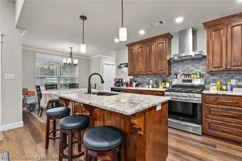 Kitchen - 528 Cromer Ln, Alma, AR 72921 photo 1 of 2