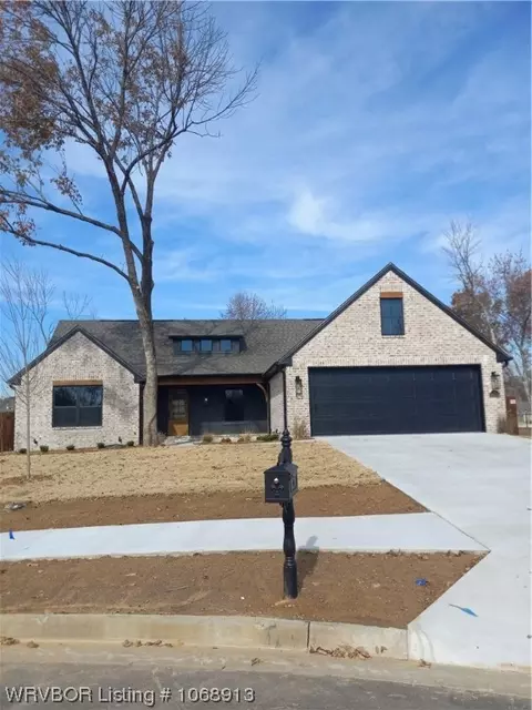 10214 Chapman Cir, Fort Smith, AR 72916