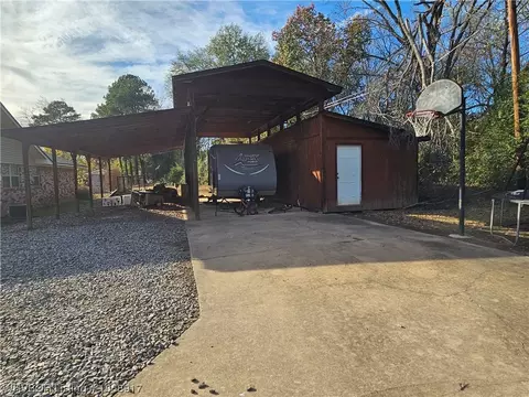 Exterior - 900 7th St, Paris, AR 72855 photo 8 of 12