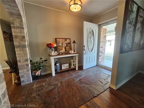 Entry Way - 900 7th St, Paris, AR 72855 photo 1 of 1