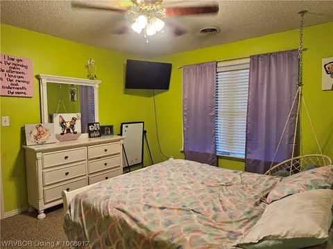 Bedroom - 900 7th St, Paris, AR 72855 photo 5 of 6