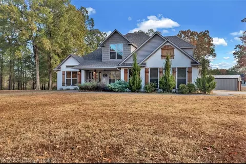 2741 Rebecca Lynn Ln, Van Buren, AR 72956