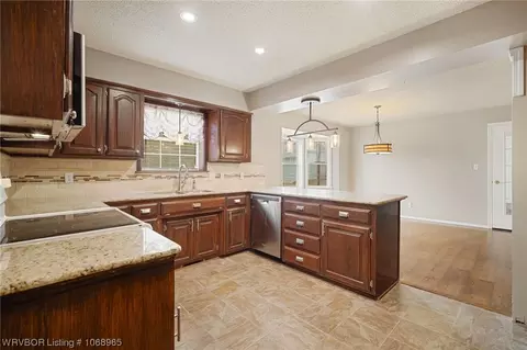 406 Deerwood Loop, Greenwood, AR 72936 photo 12