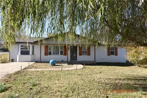 29 E Interstate Cir, Sallisaw, OK 74955