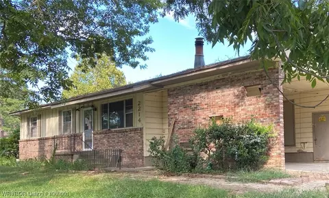 2214 N 55 Ln, Fort Smith, AR 72904