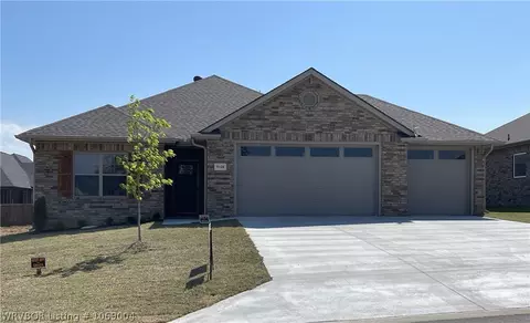 9108 Maysview Ln, Fort Smith, AR 72916