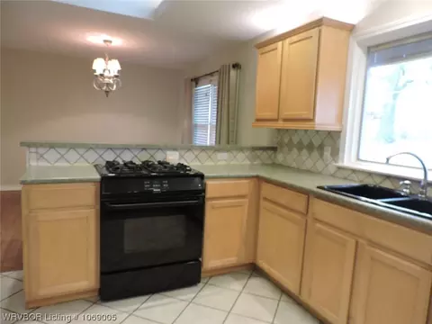 1806 Garner Ln, Fort Smith, AR 72901 photo 5