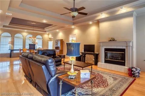 Living - 1021 96 Hwy, Mansfield, AR 72944 photo 2 of 4