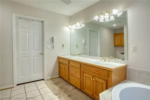 Bath - 1021 96 Hwy, Mansfield, AR 72944 photo 3 of 5