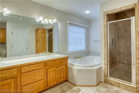 Bath - 1021 96 Hwy, Mansfield, AR 72944 photo 1 of 5