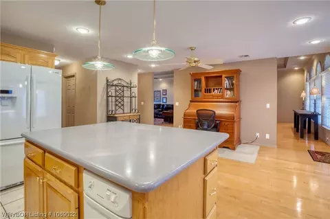 Living - 1021 96 Hwy, Mansfield, AR 72944 photo 4 of 4