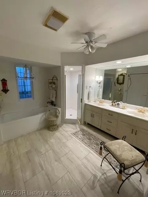 Bath - 2911 Gary St, Fort Smith, AR 72901 photo 2 of 7