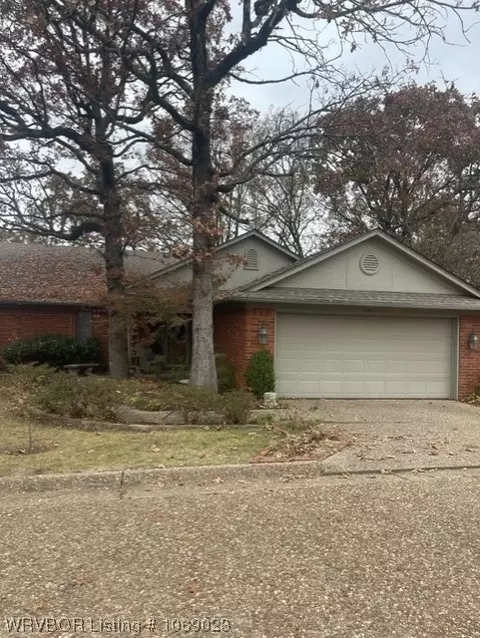 Exterior - 2911 Gary St, Fort Smith, AR 72901 photo 4 of 7
