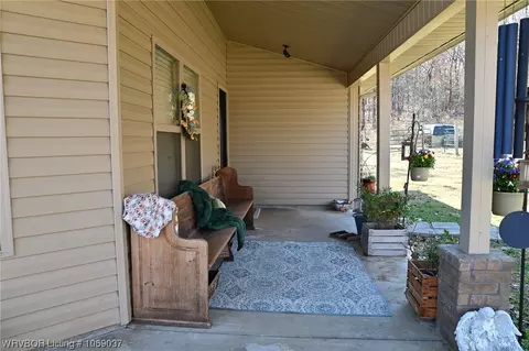 21189 Quays Rd, Cameron, OK 74932 photo 5