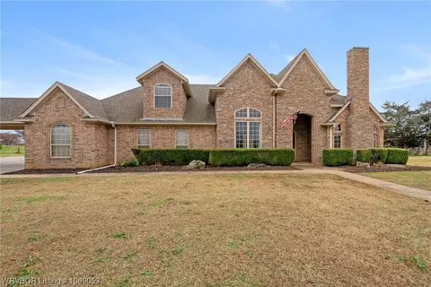 1013 New Town Rd, Alma, AR 72921