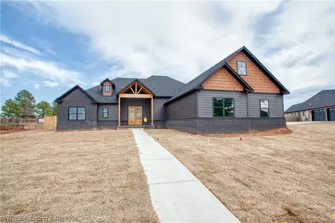 4115 Surrey Ct, Fort Smith, AR 72903