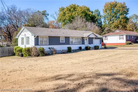 2023 53rd St, Fort Smith, AR 72904 photo 3