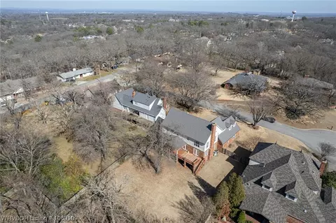 View/Area - 3908 S 27th Cir, Fort Smith, AR 72901 photo 2 of 3