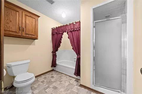 Bath - 3908 S 27th Cir, Fort Smith, AR 72901 photo 5 of 5
