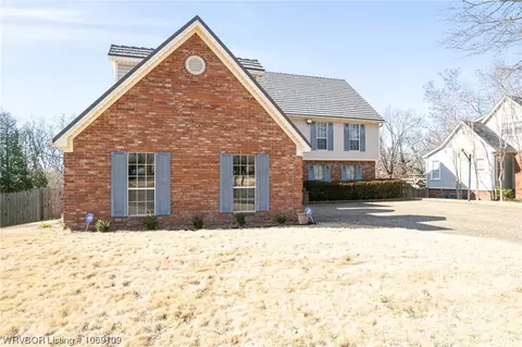 Exterior - 3908 S 27th Cir, Fort Smith, AR 72901 photo 3 of 10