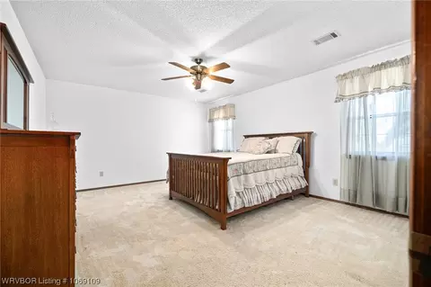 Bedroom - 3908 S 27th Cir, Fort Smith, AR 72901 photo 2 of 2