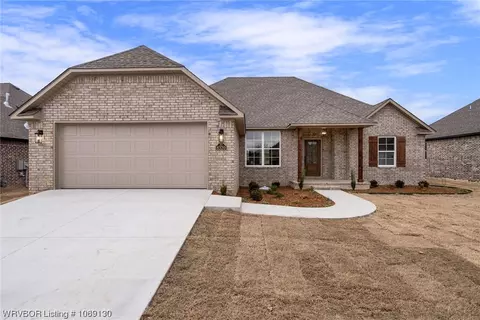 8320 Mclaren Dr, Fort Smith, AR 72916