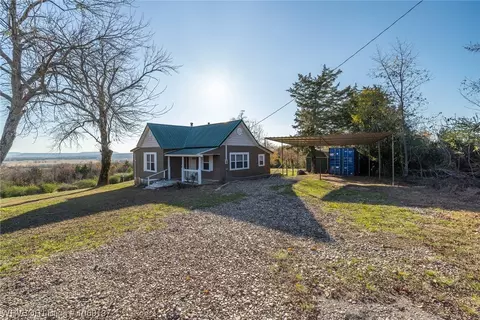 401 Hendrix St, Altus, AR 72821