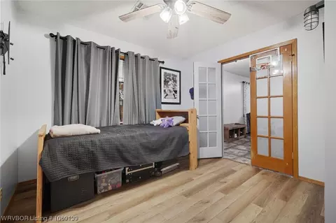 Bedroom - 508 Timber Ridge Rd, Howe, OK 74940 photo 4 of 8