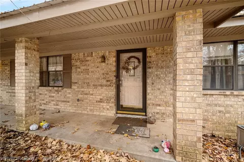 Exterior - 508 Timber Ridge Rd, Howe, OK 74940 photo 2 of 11