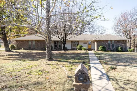 1503 Hidden Valley St, Van Buren, AR 72956