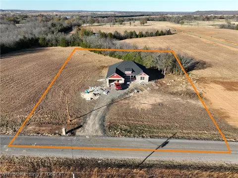 16440 Castle Rd, Cameron, OK 74932
