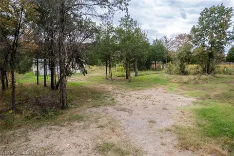 24195 Shadwick Rd, Howe, OK 74940