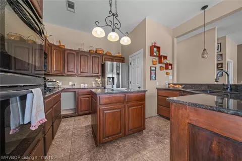 Kitchen - 502 Meadows Ln, Pocola, OK 74902 photo 2 of 4