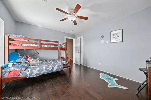 Bedroom - 502 Meadows Ln, Pocola, OK 74902 photo 6 of 9
