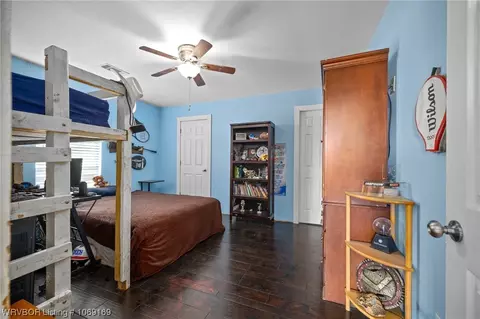 Bedroom - 502 Meadows Ln, Pocola, OK 74902 photo 8 of 9