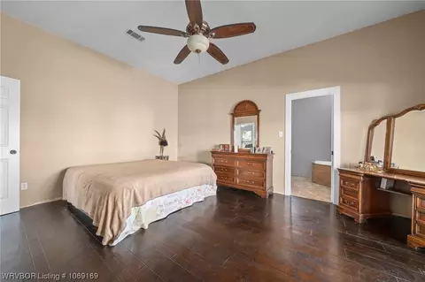 Bedroom - 502 Meadows Ln, Pocola, OK 74902 photo 3 of 9
