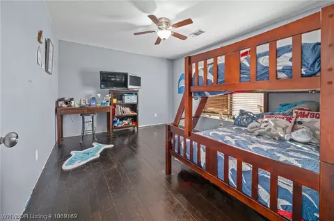 Bedroom - 502 Meadows Ln, Pocola, OK 74902 photo 7 of 9