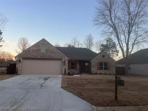 10123 Tyrrell Ct, Fort Smith, AR 72916