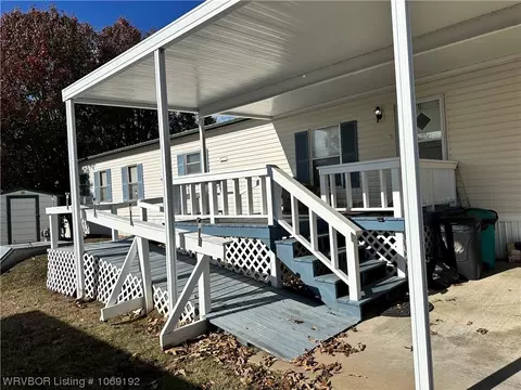 1537 Cherokee Trl, Van Buren, AR 72956