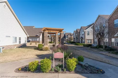 4103 Logan Ln, Fort Smith, AR 72903 photo 2