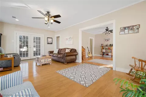 129 E 3rd St, Mulberry, AR 72947 photo 4
