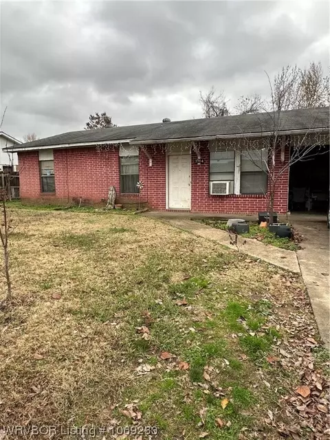 3704 Todd St, Van Buren, AR 72956