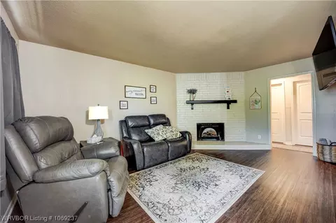 Living - 3107 Harmony Rd, Alma, AR 72921 photo 2 of 3